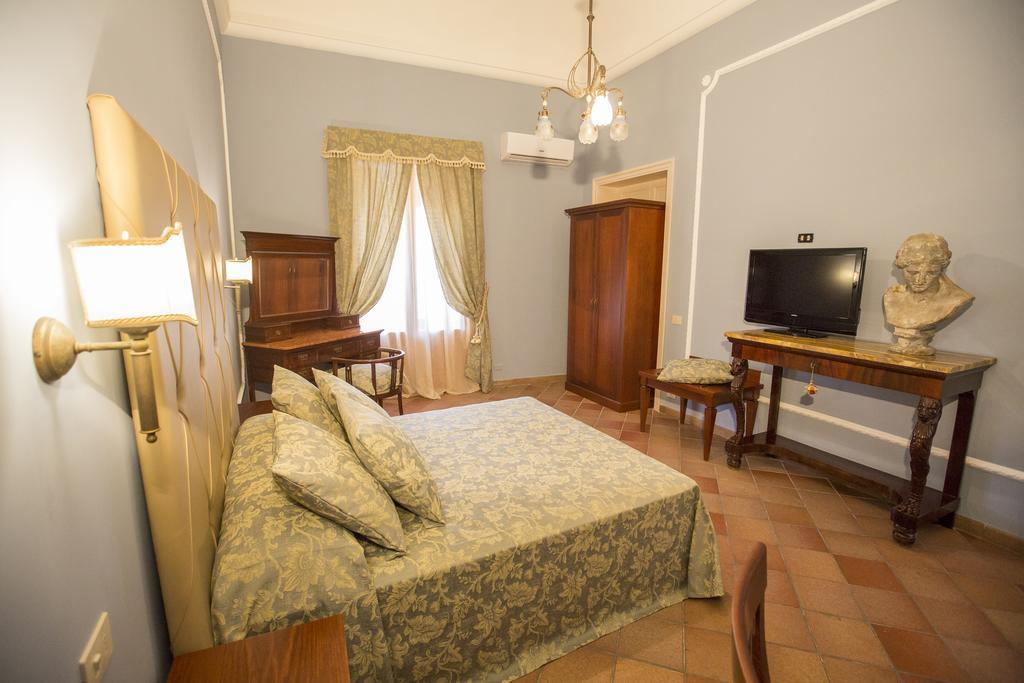 Отель Palazzo Raho Чефалу Номер фото